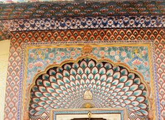 The Vibrant Hues of Jaipur, India