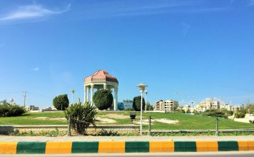 Qeshm, Iran: A Momentary Place of Waiting