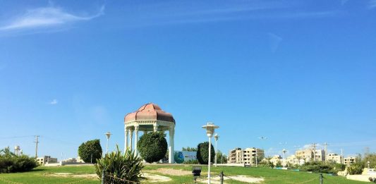 Qeshm, Iran: A Momentary Place of Waiting
