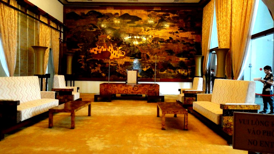 The Credential Presenting Room CREDENTIALS PRESENTING ROOM