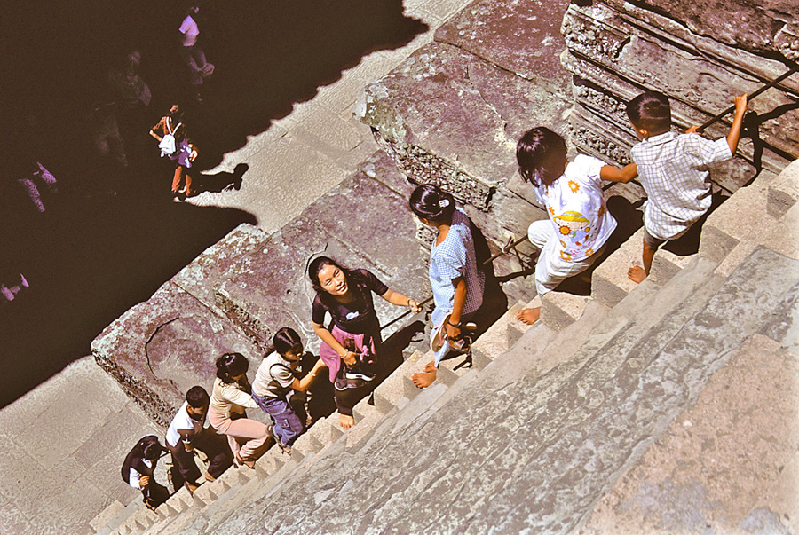 Cambodia_Angkor_Wat_Stairs4