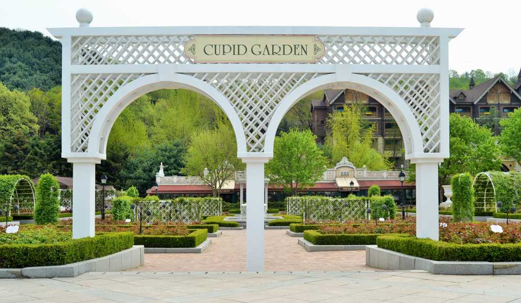 Everland Seoul Korea Cupid Garden 