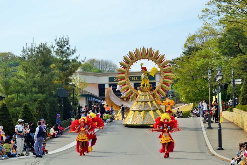 Everland Seoul Korea Parade